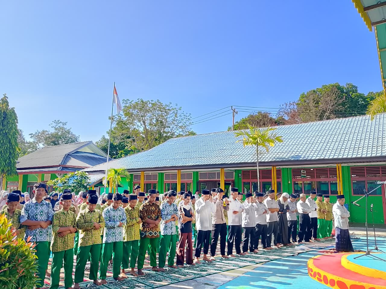 Shalat Istisqa’ di MTs Negeri 1 Natuna, KUA Tekankan Ikhtiar Spiritual Hadapi Kemarau