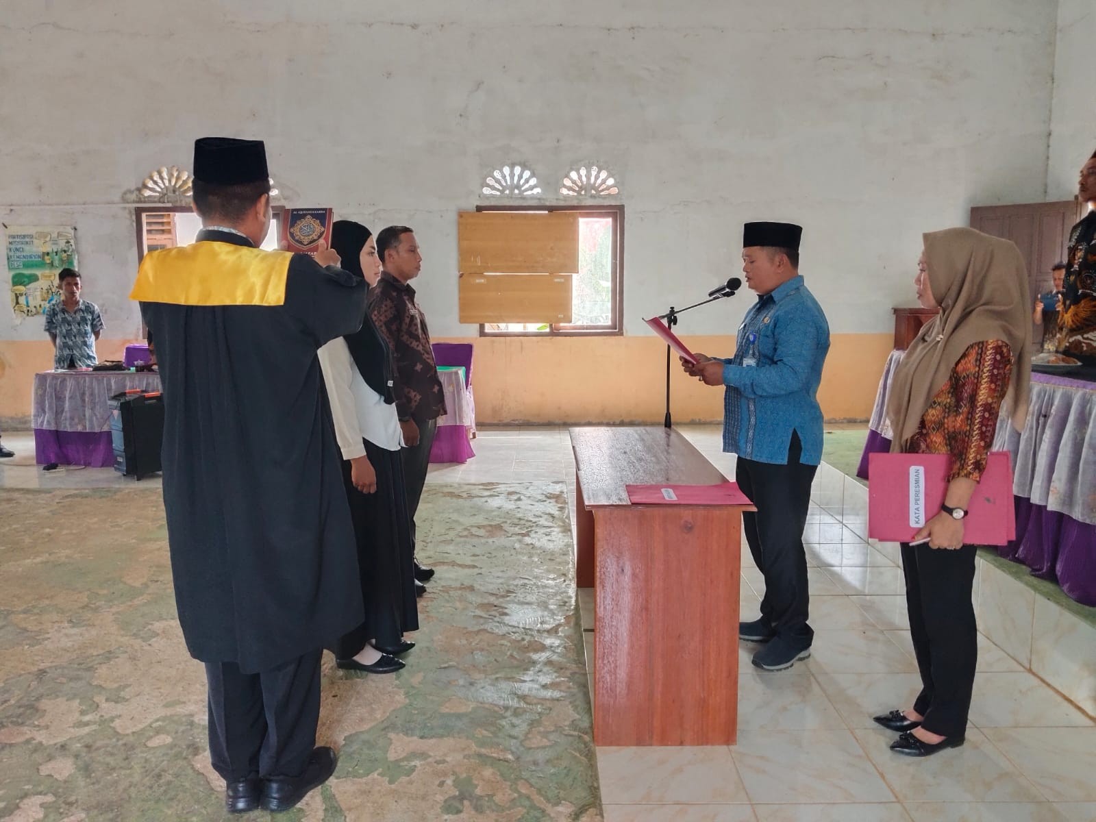 Kepala KUA Bunguran Barat Pimpin Sumpah Jabatan Anggota BPD PAW Desa Semedang