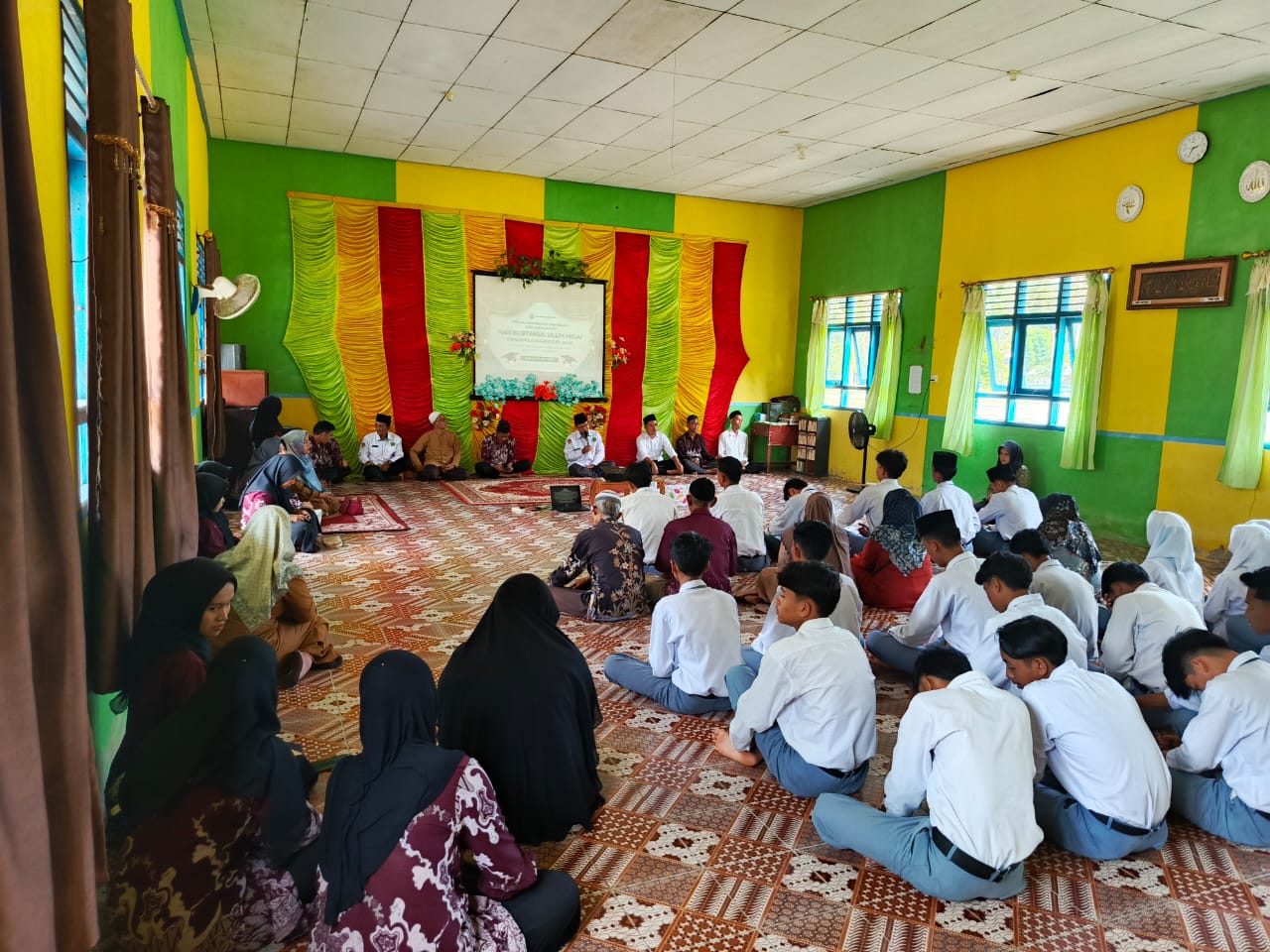 Penghulu KUA Midai Pimpin Istighosah Menyambut Kelulusan Siswa MA Bustanul Ulum, Harap Kelulusan Penuh Berkah