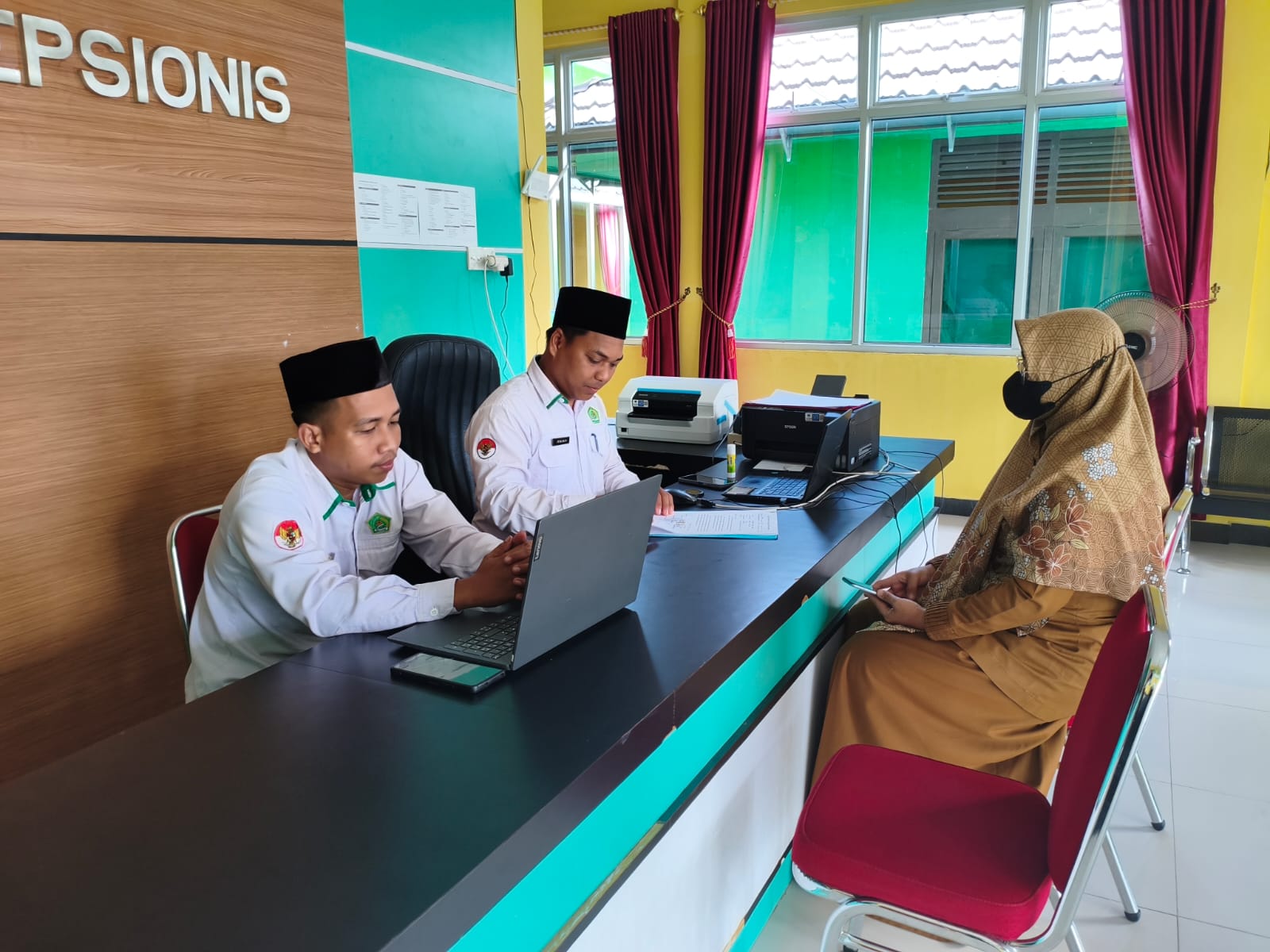 Fasilitasi Ragam Status Administrasi Catin, KUA Bunguran Timur Kedepankan Edukasi Syariat dan Hukum