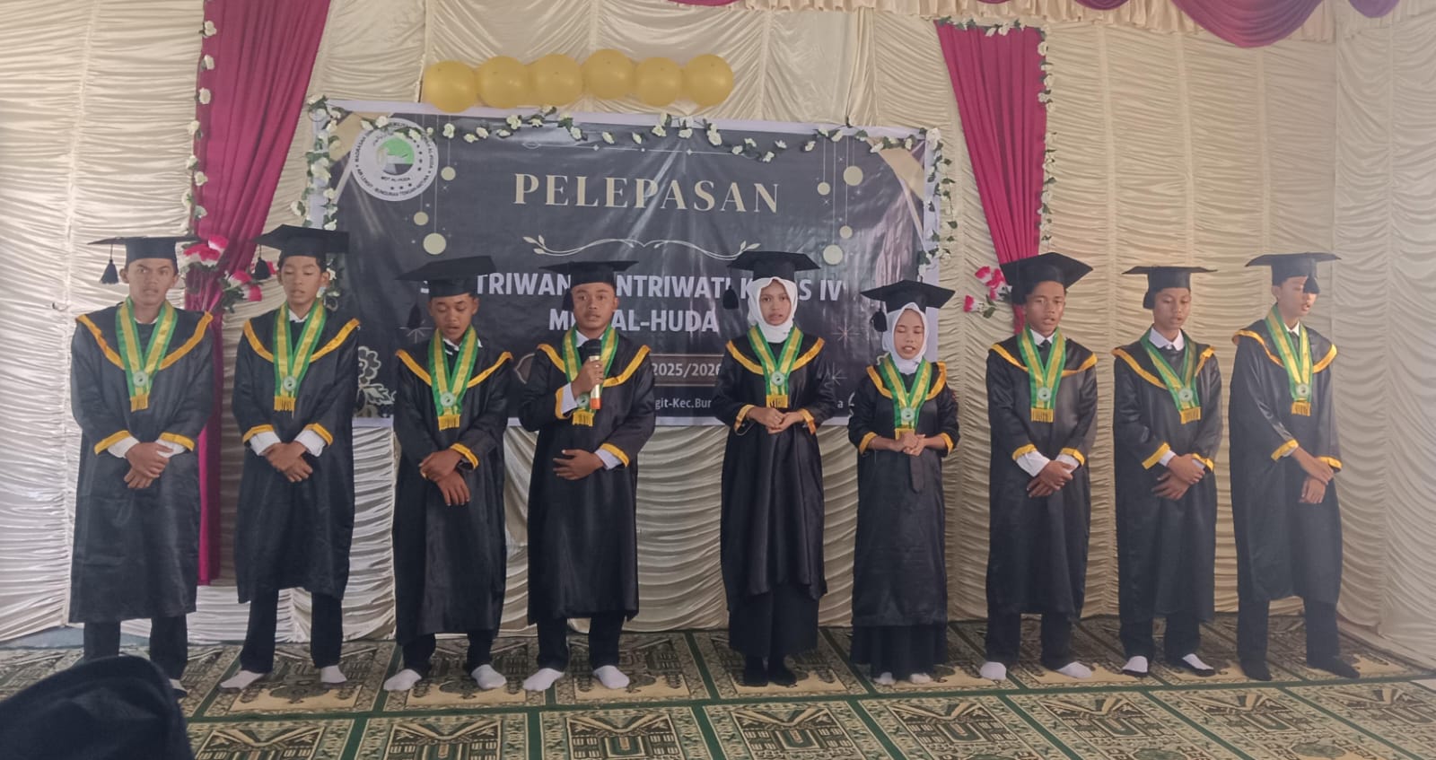 MDT Al-Huda Air Lengit Lepas 9 Santri, Bekali Generasi Muda dengan Ilmu Agama dan Akhlak