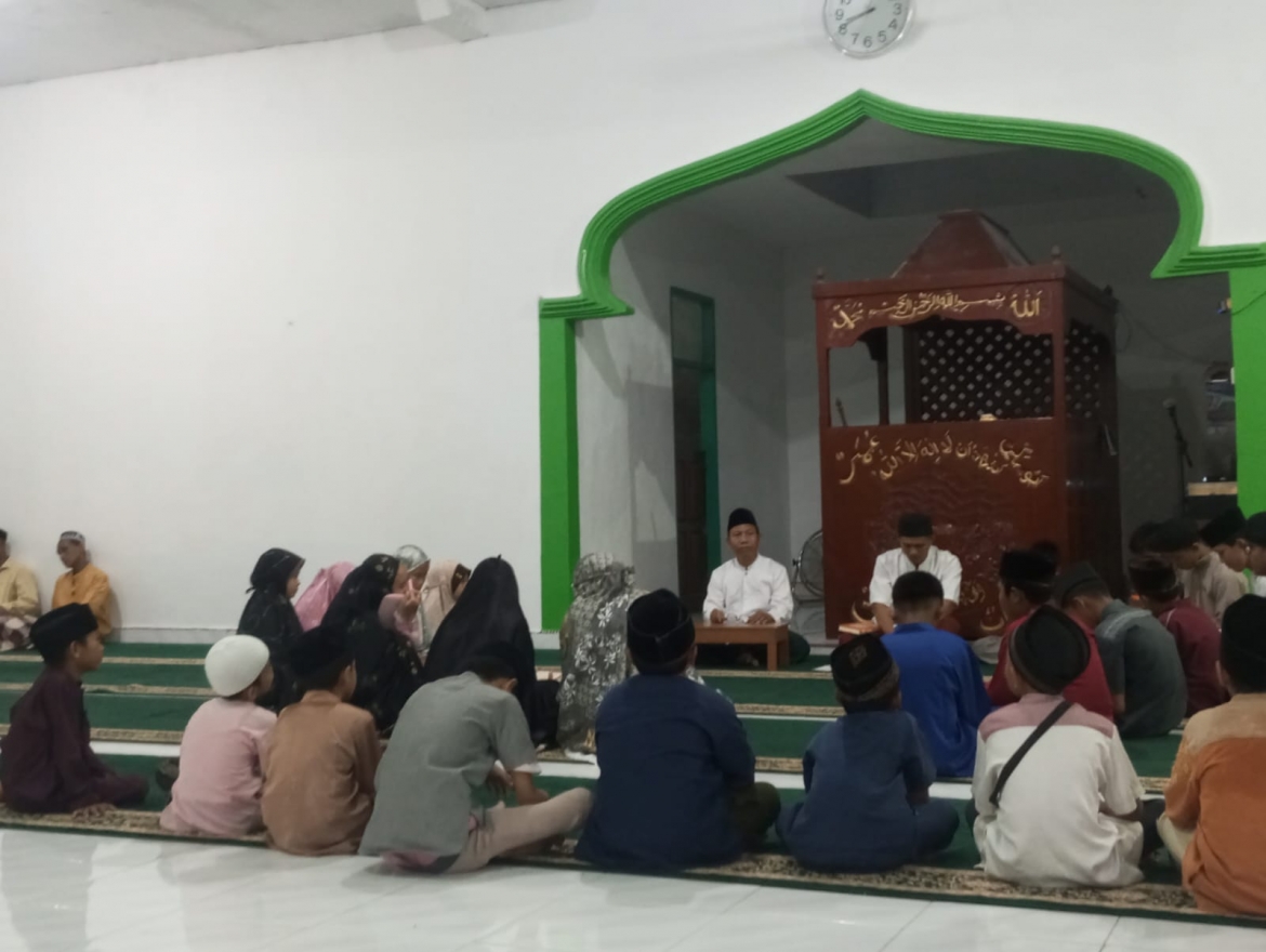 Inovasi "GEBRAKAN" KUA Bunguran Tengah Sukses Cetak Kader Qur'ani di Desa Harapan Jaya