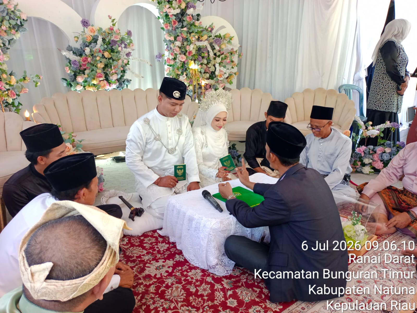 Pimpin Pernikahan di Luar Kantor, Kepala KUA Bunguran Timur Kupas Esensi Komitmen Rumah Tangga