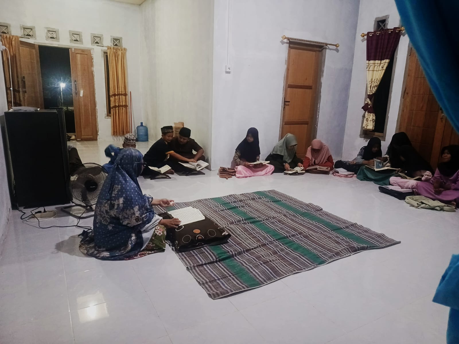 Semangat Santri Baitul Tartil Pelajari Seni Baca Al-Qur'an Bersama Penyuluh KUA Bunguran Utara