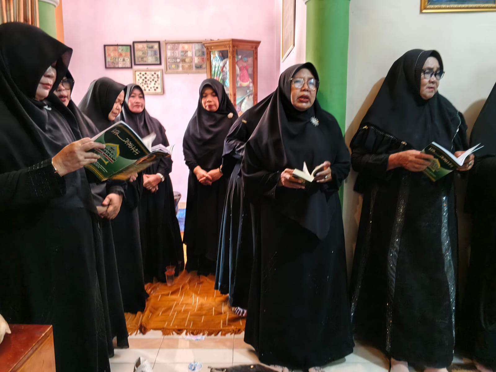 Penuh Kekhusyukan, Penyuluh KUA Bunguran Timur Pimpin Zikir Yasin dan Sejuta Shalawat Bersama MTCSN