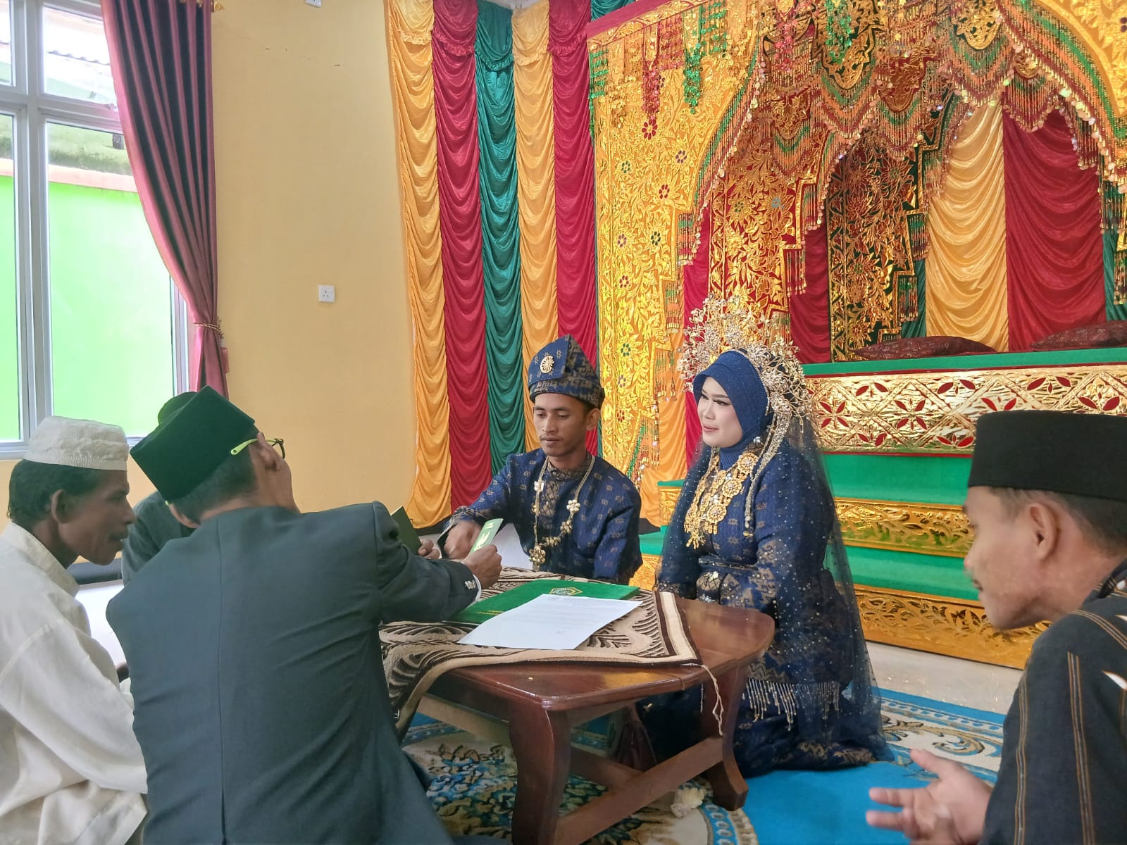 Sahkan Pasangan Ramlan dan Nur Nariya, KUA Bunguran Timur Tekankan Amanah Mitsaqan Ghalizha
