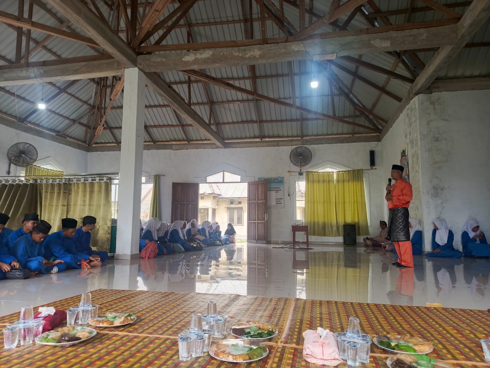 Teladani Akhlak Rasulullah, Staf KUA Bunguran Utara Soroti Peran Teladan Nabi Bagi Siswa SMAN 1