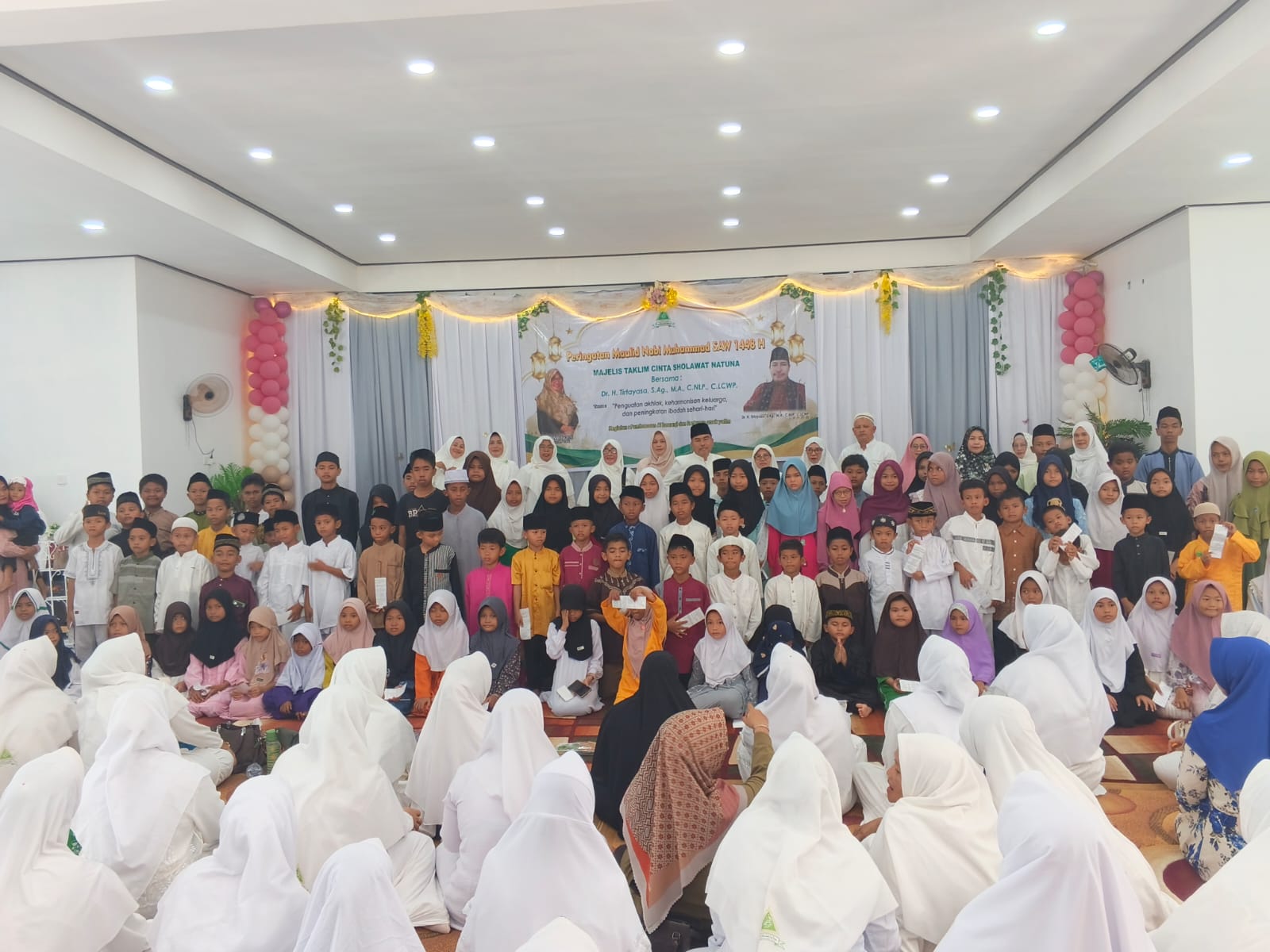 Bersama MTCSN, Penyuluh KUA Bunguran Timur Sukses Gelar Peringatan Maulid Nabi dan Santunan Anak Yatim