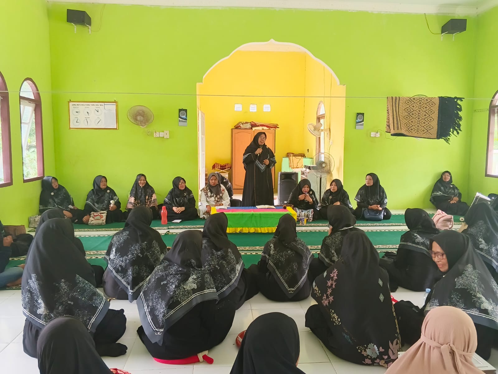 Gemakan Sejuta Shalawat hingga Santunan Anak Yatim dan Lansia, MTCSN Bersama KUA Bunguran Timur Pererat Kepedulian Umat